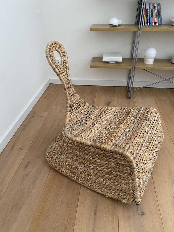 Image 1 of Chaises à bascule IKEA PS Gullholmen vintage en osier – Design par Maria Vinka
