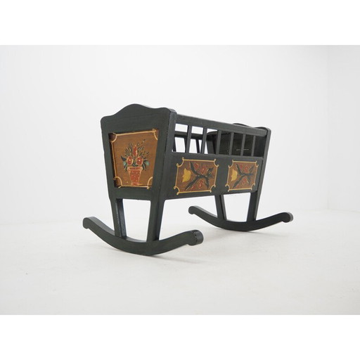 Vintage Folk Art Painted Rocking Cradle, 1830s