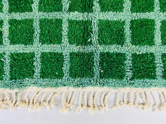 Image 1 of Tapis vert marocain en laine naturelle 250cmx200cm