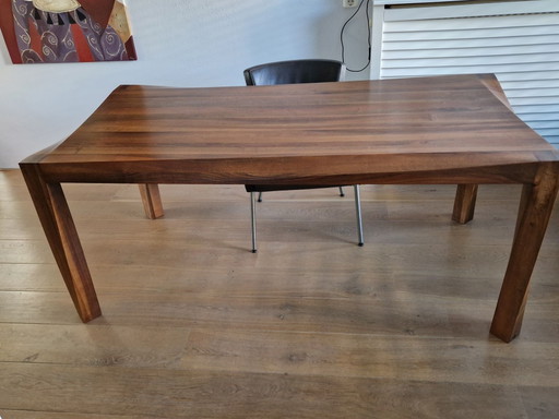 Artisan Esstisch, Modell Torsio Europäisches Walnussholz