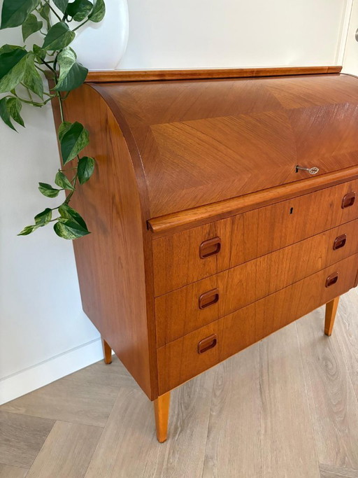 Escritorio exclusivo de Egon Ostergaard | Teca | SMI Suecia | Década de 1960