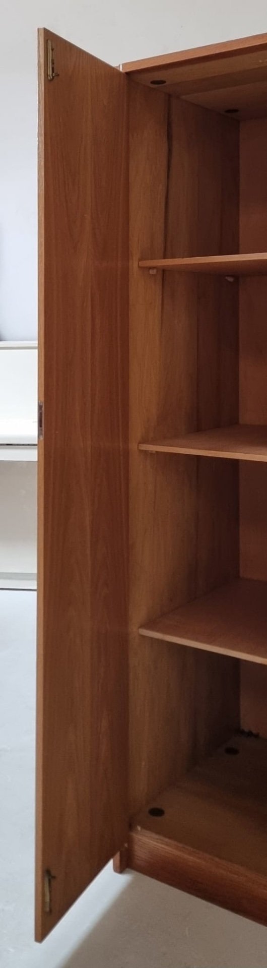 Image 1 of Garderobe aus der Mitte des Jahrhunderts