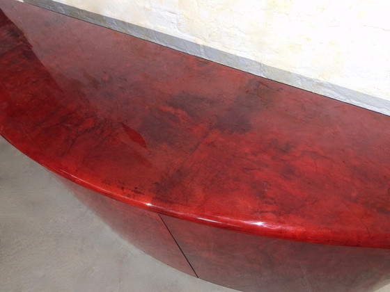 Italiaans bol dressoir in gelakt perkament van Aldo Tura – Leather (photo 13 of 16)