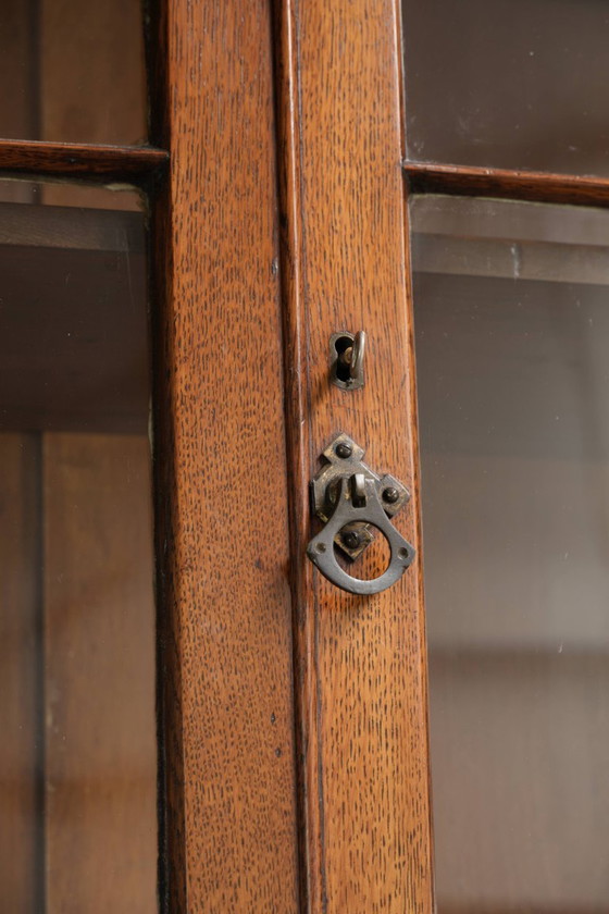 Muy Bonita Librería/Secretario Antiguo Inglés de Roble del Siglo XVIII con Alzado y Cristal Original – Wood (photo 10 of 16)