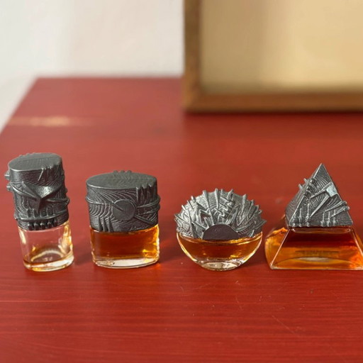 Arnaldo Pomodoro Signé - Bouteilles Sculpturales