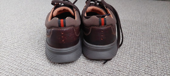 Image 1 of CLARKS donaway edge brown lace-up shoes