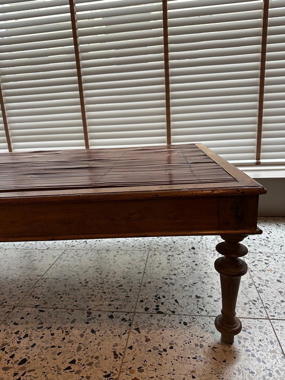 Image 1 of Table de salon vintage "lit d'opium" 