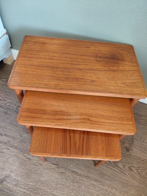 Tables d'appoint danoises rétro vintage