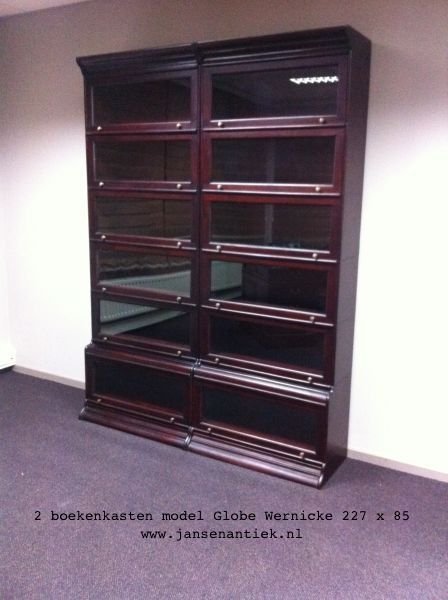 Image 1 of La scrivania angolare 220x220 si abbina perfettamente al mogano noce teak