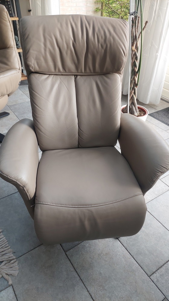 Image 1 of Luxury electrically operated leather recliner with lift function