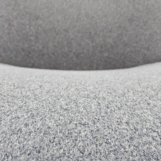 Image 1 of Juego de 2 sillones Arper Catifa 80 de tela gris/cromo (reproducción), como nuevos.