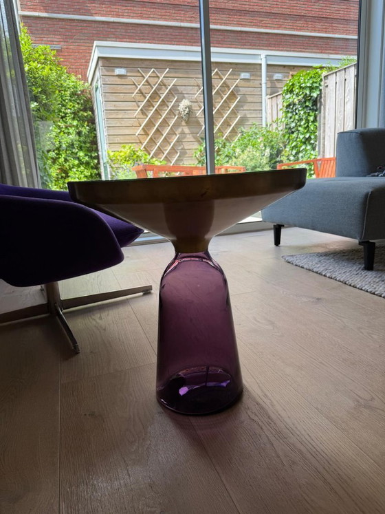 Image 1 of Mesita auxiliar Classicon Bell - Negro, latón y morado