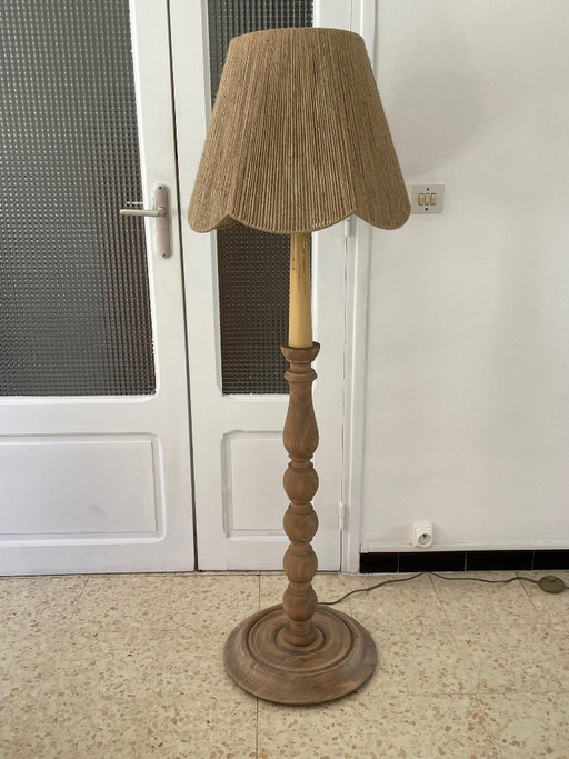 Vintage-Stehlampe aus gedrechseltem Holz mit Seilschirm, 1960er Jahre