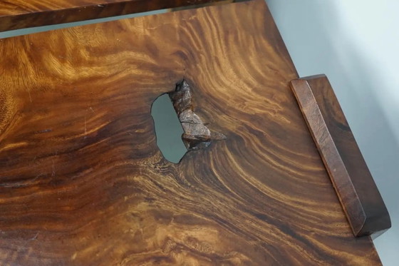 Image 1 of Ensemble de deux tables basses vintage en noyer naturel, vers 1970/1980