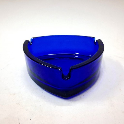 Vintage kobaltblauwe glazen asbak - driehoekig mid-century design