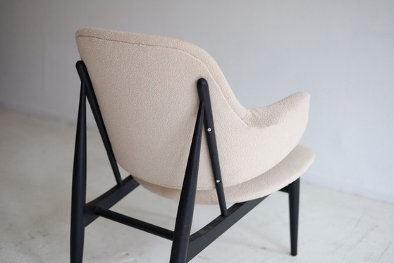 Vintage Shell Armchair Kofod-Larsen 1950s – Wood, Textile (photo 6 of 7)