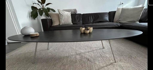 Tavolino ovale Metaform in ceramica grigio scuro