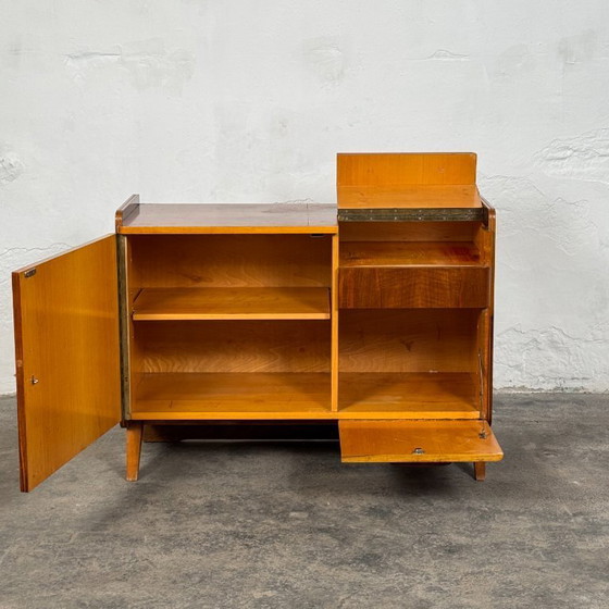 Image 1 of Mid-Century Dressoir van František Jirák voor Tatra Nábytok, jaren 60