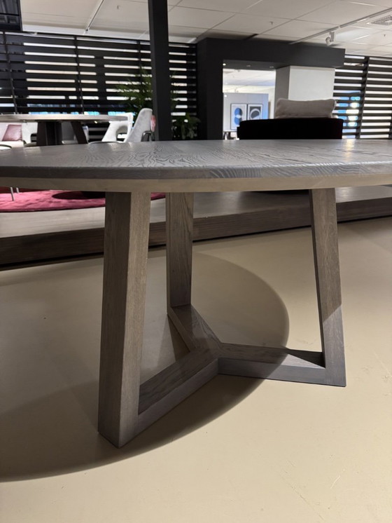 Image 1 of Custom-made table Dius round