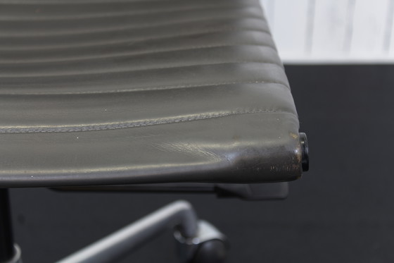 Image 1 of Ea117 Office Chairs Icf Charles & Ray Eames Seats