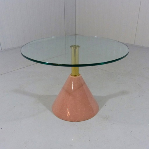 Tavolino laterale in stile Memphis italiano in pietra naturale rosa e vetro, anni '80