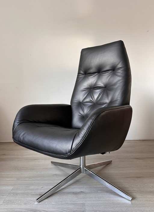 Montel designer armchair