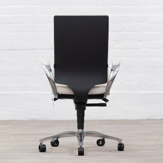 Image 1 of Dauphin In Touch 5410 Executive chair