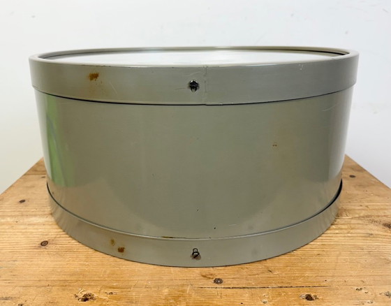 Image 1 of Grote industriële dubbelzijdige spoorweg- of fabrieksklok van Pragotron, jaren 50