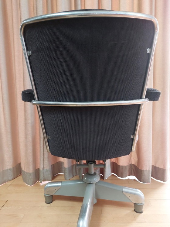 Image 1 of Gispen President 357 PQR (zwart corduroy)
