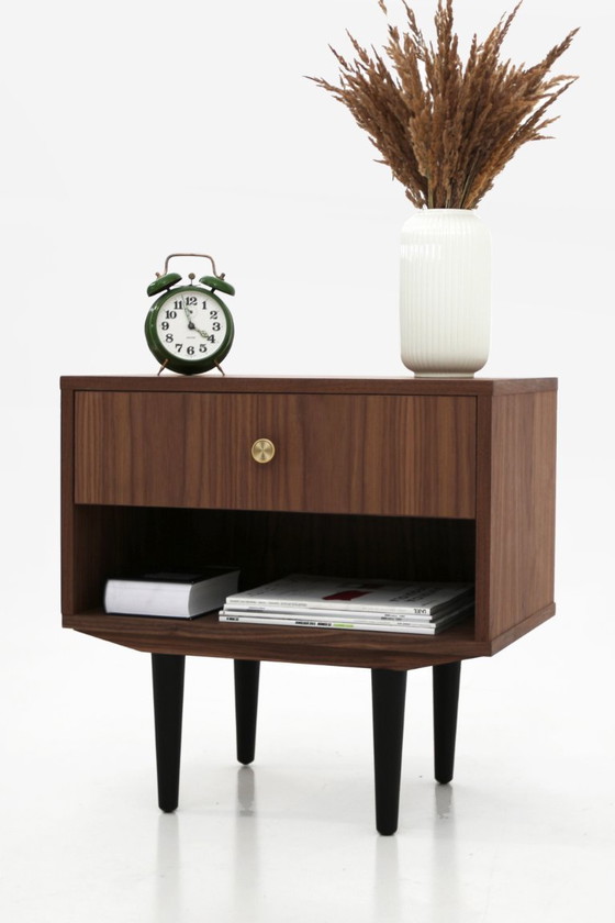 Image 1 of Nachtkastje met lade P04