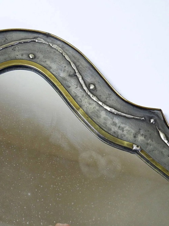 Miroir brutaliste de Jean Goardère, laiton et étain, années 1970. – Bois, Métal (photo 5 of 17)