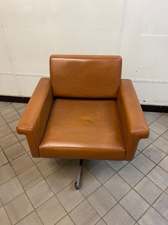 Silla de oficina italiana Mid-Century Modern de los años 60, Sillas de oficina, Metal, Skai, Marrón (foto 2 de 8)