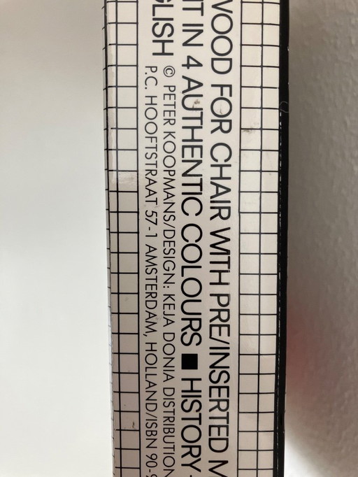 Rietveld Red and Blue Chair Model Kit Scale: 1:6.