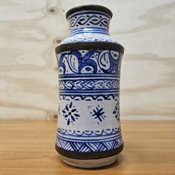 Image 1 of Vintage Ceramic Moroccan Fassi motif vase blue / white (FES) cobalt blue / copper rims
