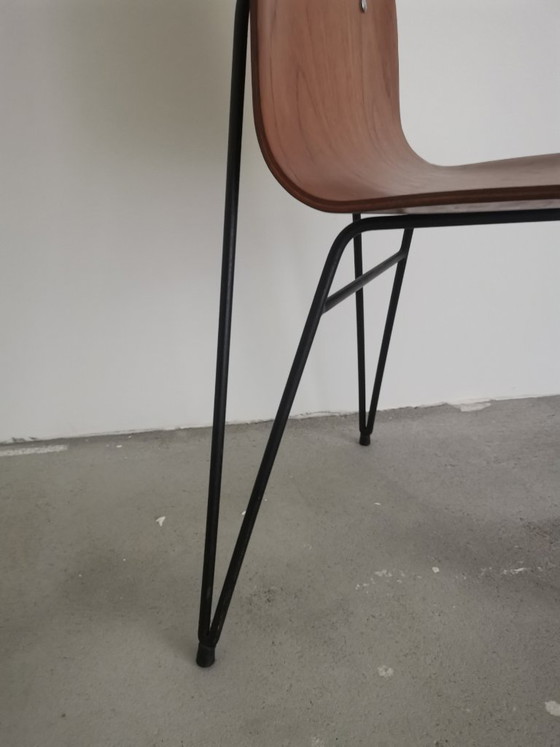 Paires de chaises tripodes par Enzo Strada pour Mobili Barovero – Mobili Barrovero, Chaises de salle à manger (photo 7 of 12)