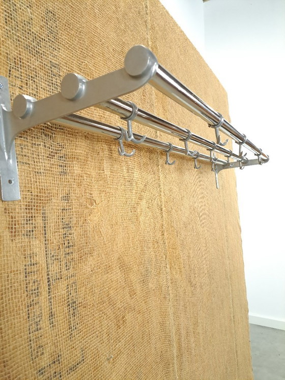 Image 1 of Breiter Zug-Garderobenständer aus Schweden, Nr. 9