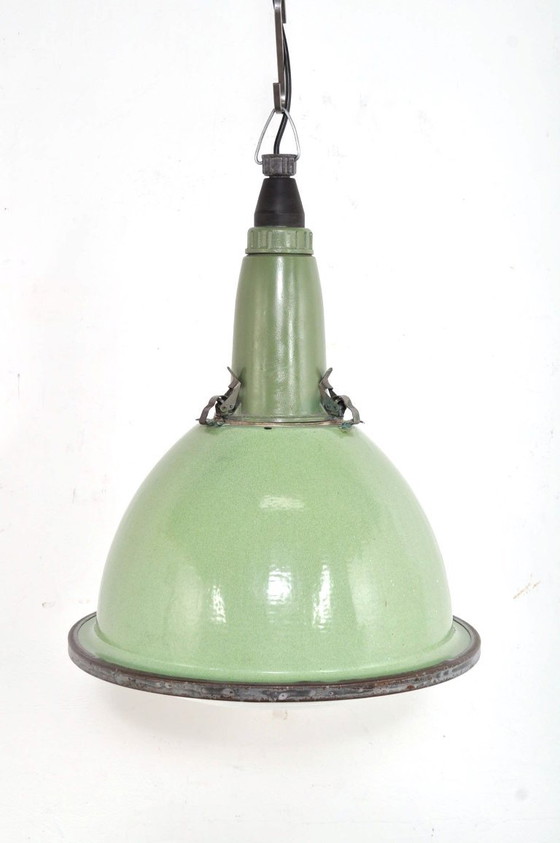 Vintage enamel lamp with globe glass, 1950s – Pendant lamps, Metal (photo 2 of 8)