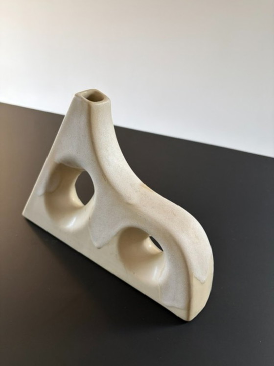 Organic ceramic design vase – ecru/cream (photo 10 of 13)
