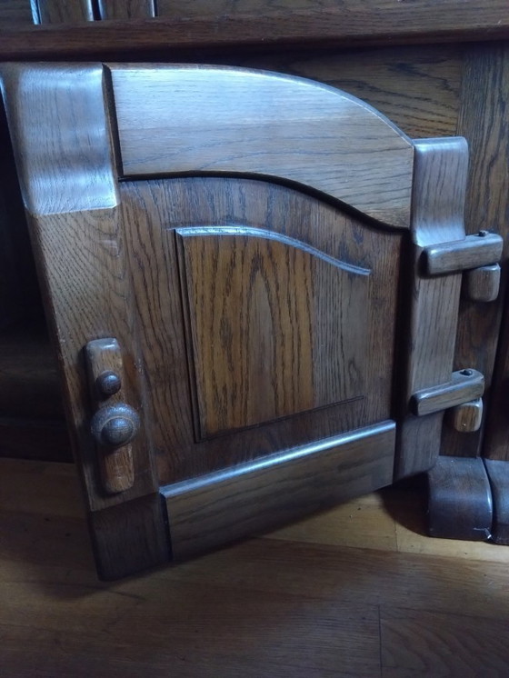 Image 1 of Houten kastenwand met glaskast en klepkast