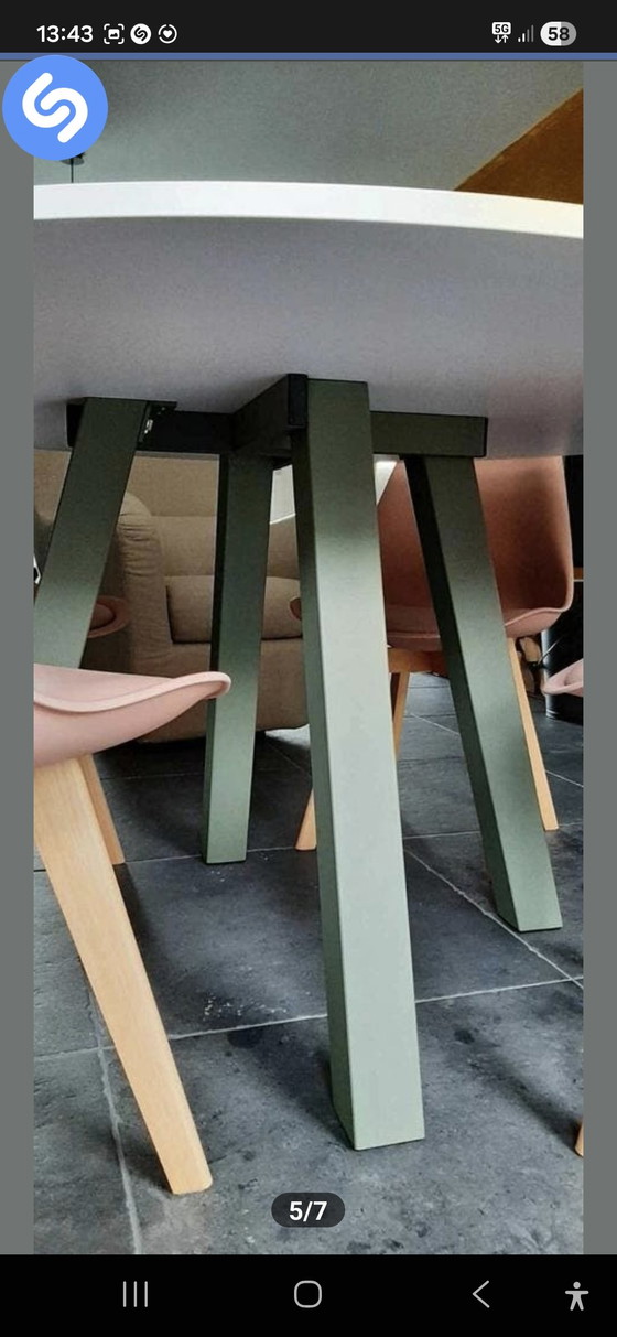 Image 1 of Round dining table Perfecta Veneto Halifax 140cm White/green