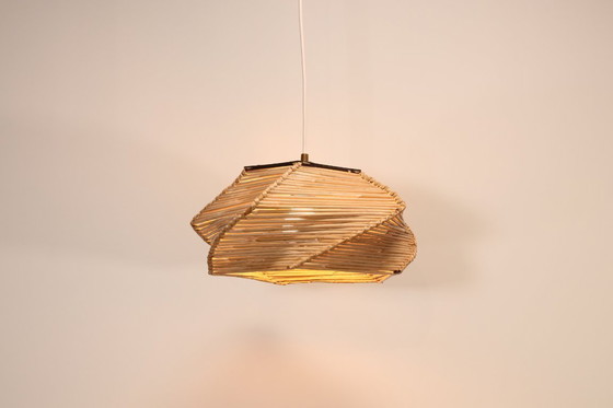 Image 1 of Vintage hanglamp gemaakt van gedraaid papier uit de jaren 60