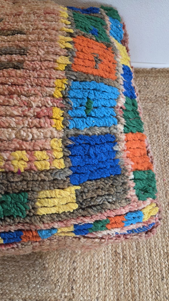 Vintage Berber Poef Handgemaakt In Marokko – Hockers en poefs, Wool (photo 3 of 7)