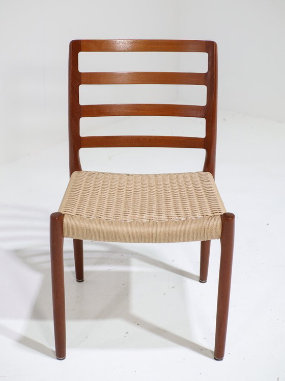 Image 1 of 6 chaises de salle à manger N.O. Møller modèle 85 en teck vintage