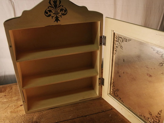 Hölzerne Wandvitrine – Holz, Vintage (photo 4 of 6)