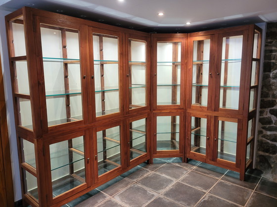 Image 1 of Vetrina angolare in TEAK/TECK con faretti LED (p = 50cm e h = 210cm)