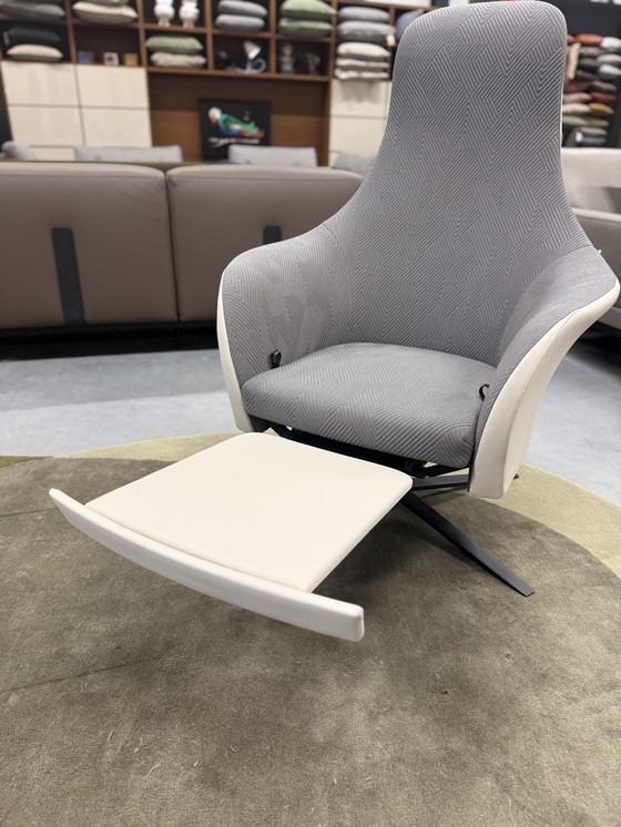 Image 1 of Fauteuil Relax Montis Marvin en cuir Myra latte et tissu Mizmaze