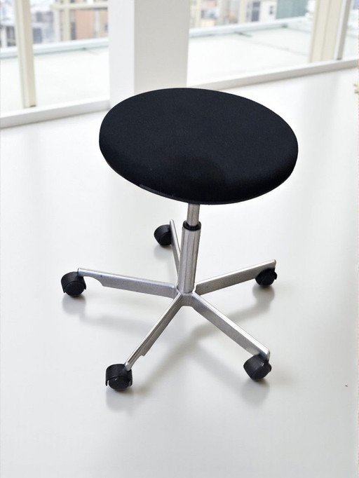 Design Bauhaus Fritz Hansen Büro Arbeits Rollhocker Hocker Stuhl Made in Denmark Arbeitshocker