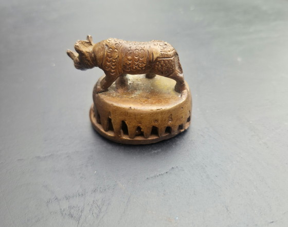 Image 1 of Campana de rinoceronte de bronce de África Occidental (estilo Akan/Benin)