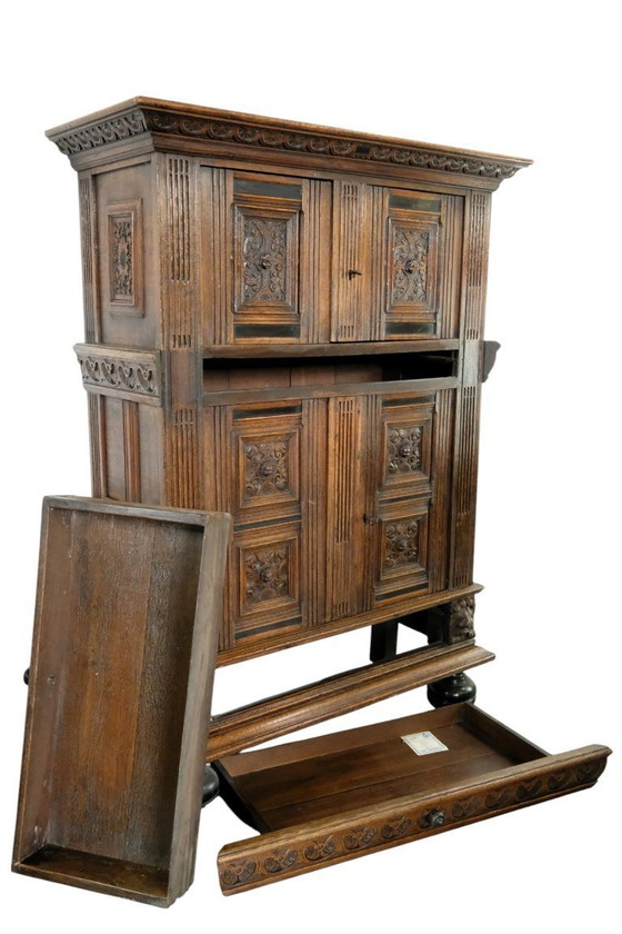 Image 1 of Fino armario Pilaster holandés del siglo XVII