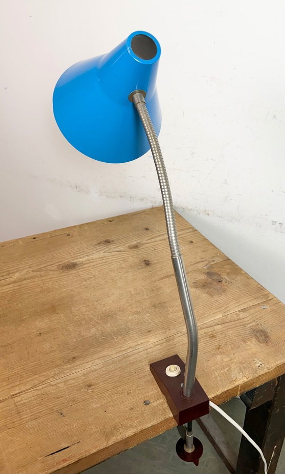 Image 1 of Lámpara de mesa industrial alemana azul de Reif Dresden, década de 1960